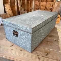 トタン衣装箱　古道具