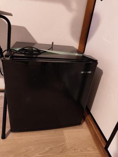 アイリスオーヤマ　45L 黒　冷蔵庫