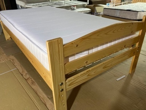 ● シングルベッド、マットレス、ベッドフレーム、セット