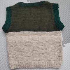 子供服 毛糸のベスト 80〜90cmぐらいの画像