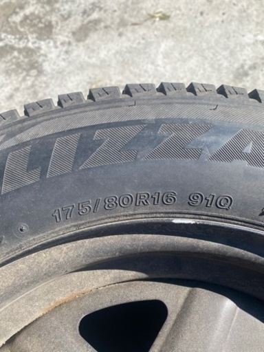 ジムニー スタッドレス 4本ホイール付き　jb23