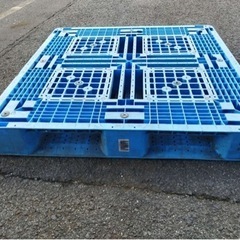 業務用プラスチックパレットの画像