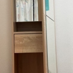 【無料】姿見ドレッサー　収納・コンセント・スツール付きの画像