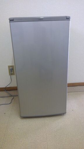 値下げしました！！早い者勝ち！！冷蔵庫 75L 美品☆AQUA AQR-8G(S)一人暮らしや新生活に♪