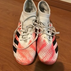 サッカースパイク　プレデター　24センチの画像