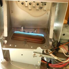 ダイニチ　灯油ファンヒータ　エラーE02などでお困りの方　気化器　点火プラグ・フレームロッド　点検の画像