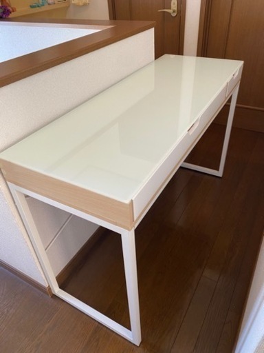 在宅勤務に最適な引き出し付きデスク