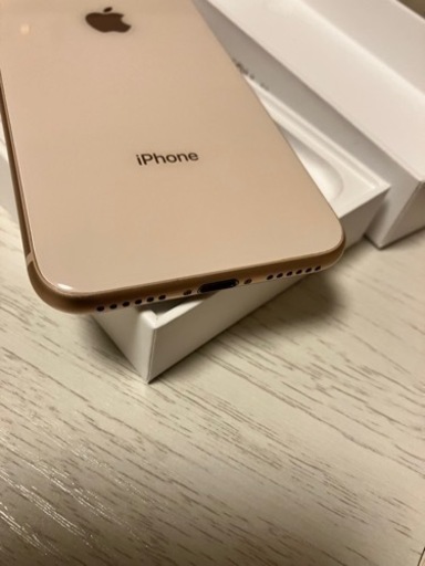 美品iPhone8 64GB ※お取置き中です。