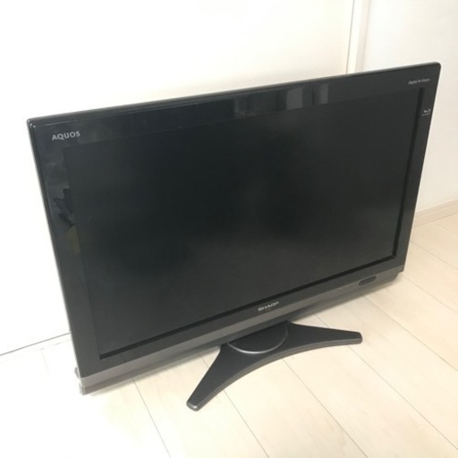 シャープ製AQUOS 32型　2009年式