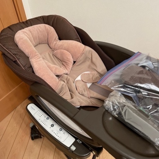 アップリカ　ユラリズム オート プラス DX