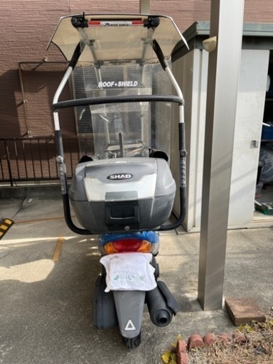 少し値下げしました！雨の日も乗れます〜屋根付きアドレスv125gです。