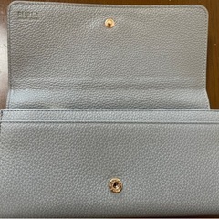 FURLA長財布の画像