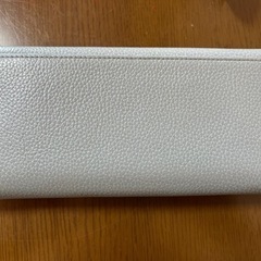 FURLA長財布の画像