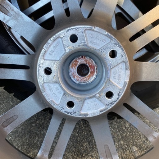 スタッドレスタイヤ　225/65R17