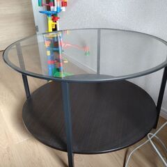 ガラステーブル（francfranc）の画像