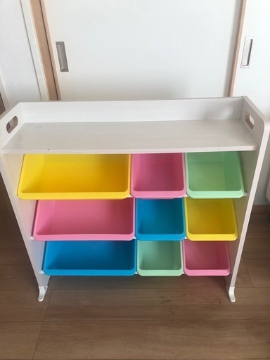 子供のおもちゃ用棚