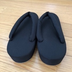 喪服の草履の画像