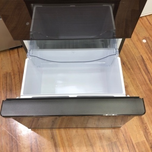 【店頭販売のみ】AQUAの5ドア冷蔵庫『AQR-SV42H』