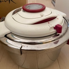 【お話し中です】ティファール 圧力鍋の画像