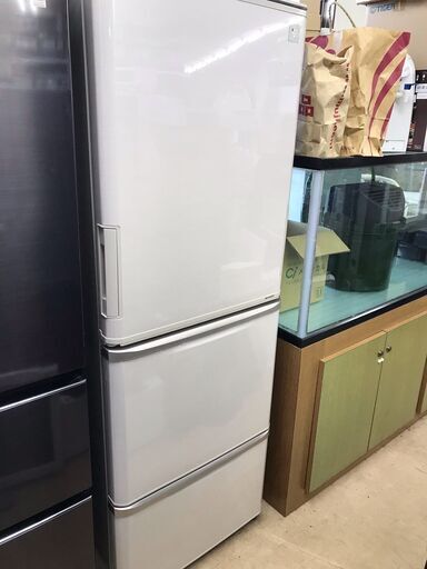 プラズマクラスター搭載！！！　両開き！！！　自動製氷機能付き！！！　シャープ　３ドア冷蔵庫　４９，９８０円