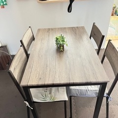 ダイニングテーブルセットの画像