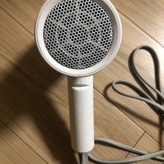 【ほぼキズ等なし】ドライヤーの画像