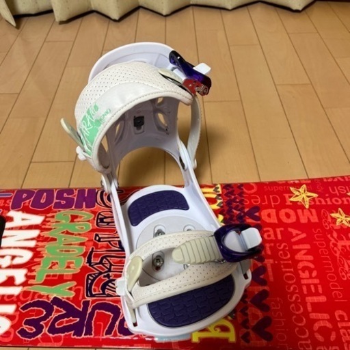 値下げしました　スノーボード板140cm、ビンディング付き