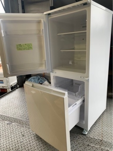 5KM 以内配送無料　１５２L  021年式　シャープ SHARP SJ-D15G-W [冷蔵庫 （つけかえどっちもドア） 2ドア ホワイト系]