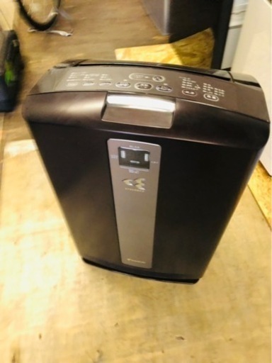 ダイキン加湿空気清浄機 MCK70PBK