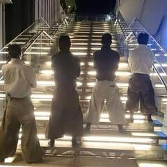 15歳〜25歳の若いひと募集します「検索用　型枠　大工　建築　建設　工事　現場 高収入　現金　独立　足場　鉄筋　コンクリート　鳶　大阪　門真　大和田　住み込み　寮　」の画像