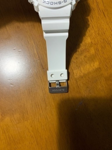 腕時計　G-SHOCK 白