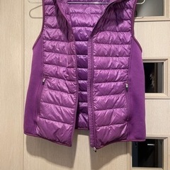 UNIQLOレディスダウンベスト