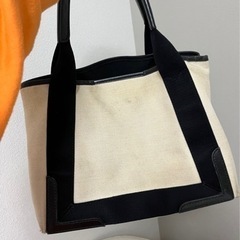 BALENCIAGA ハンドバッグ ポーチ付きの画像