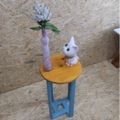 ハンドメイド家具　サイドテーブル　②の画像