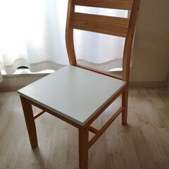 ニトリ　ダイニングチェア