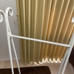 おしゃれ目なハンガーラック　ホワイトの画像