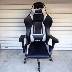 ?AKRACING ゲーミングチェア