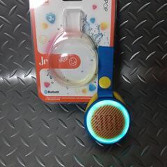 ★【アマ17800円】JBL JR POP Bluetoothスピーカー IPX7防水/ポータブル/　ライトリング搭載 人気のブルー

の画像