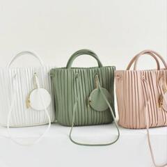 コインケース付2wayプリーツドローストリングバッグ　グリーンの画像