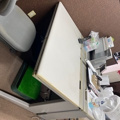 パソコン机　交渉中です