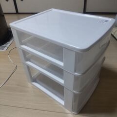 テーブルチェスト  まだあります