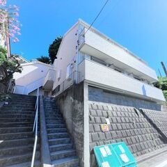 🉐初期費用12万円🙂築浅ＢＴ別！横浜へ９分の京急線上大岡駅徒歩１...