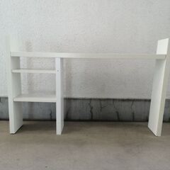 白い棚