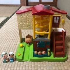 受け渡し予定決まりました　アンパンマン パン工場ハウスと人形達