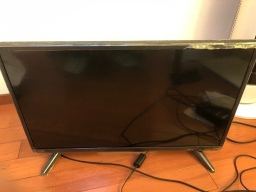 小型の液晶テレビ