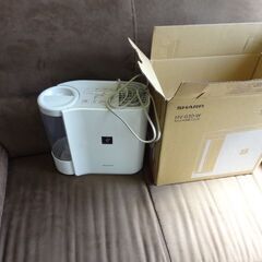 ◇シャープ・プラズマクラスター気化式加湿器ＨＶ－Ｇ３０ーＷ◇の画像