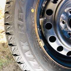 冬タイヤ 205/65R15 セレナ等用ホイール付きスタッドレス ブリザック 4本組の画像