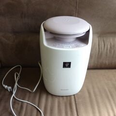 ◇シャーププラズマクラスター・ふとん乾燥機UD-AF1-W◇
