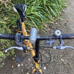 ルノー（RENAULT）の18インチ折りたたみ自転車の画像