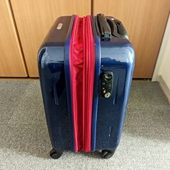 スーツーケース (機内持ち込みサイズ)の画像